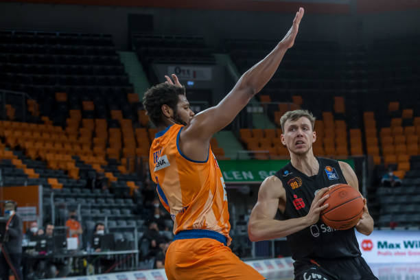 了深入的分 了深入的分