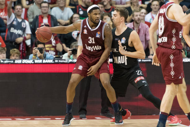 定并精准执 定并精准执