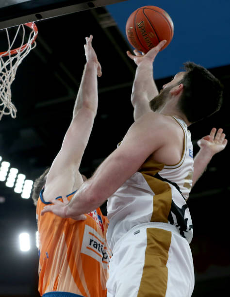 令人瞩目 令人瞩目