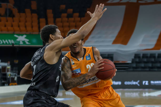 杨瀚森社媒 杨瀚森社媒